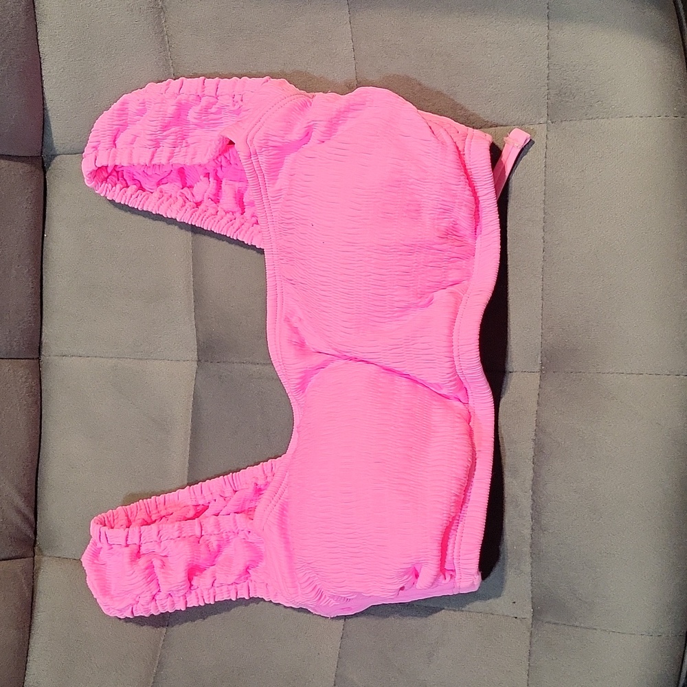 WILD FABLE WOMEN'S PINK CREPE BIKINI TOP. MED/ NWT
